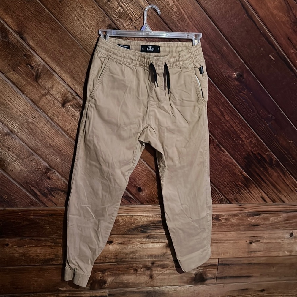 Hollister joggers small